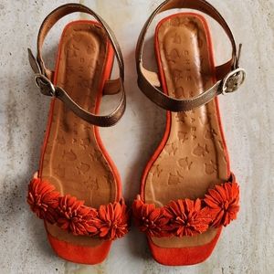 Chie Mihara Orange Suede Floral Sandals size 8 (38.5 EU)
